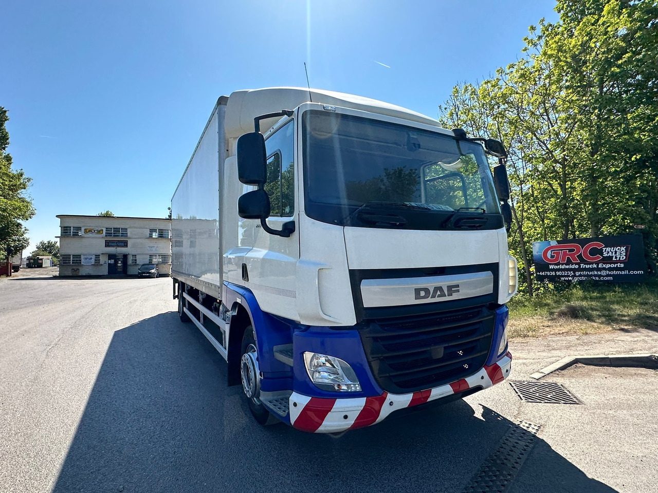2016 DAF CF 220 Rigid Truck - Camion fourgon: photos 1 2016 DAF CF 220 Rigid Truck - Camion fourgon: photos 1