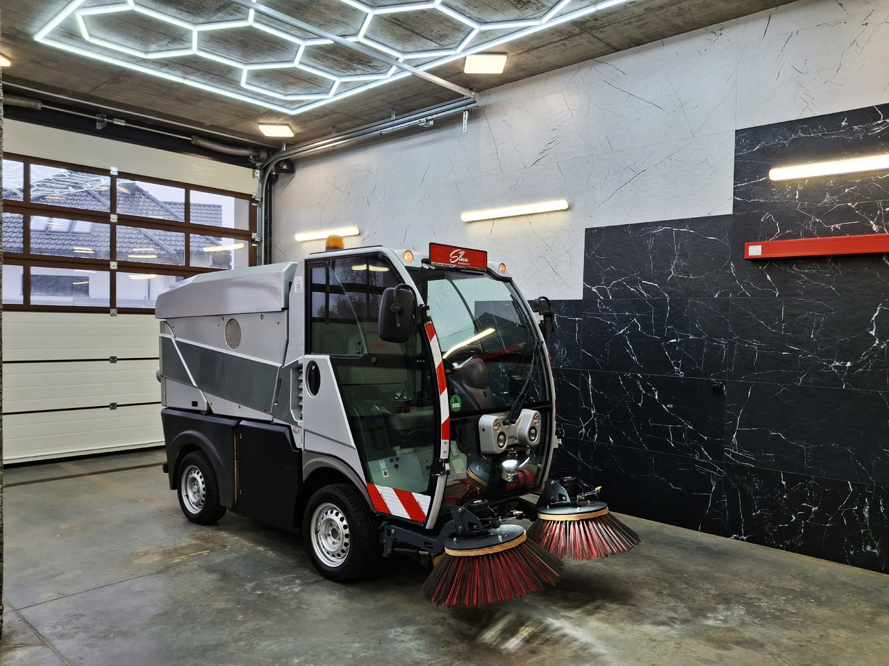 Bucher CityCat 1000 Zamiatarka Kehrmaschine PM10 - Balayeuse de voirie: photos 1 Bucher CityCat 1000 Zamiatarka Kehrmaschine PM10 - Balayeuse de voirie: photos 1