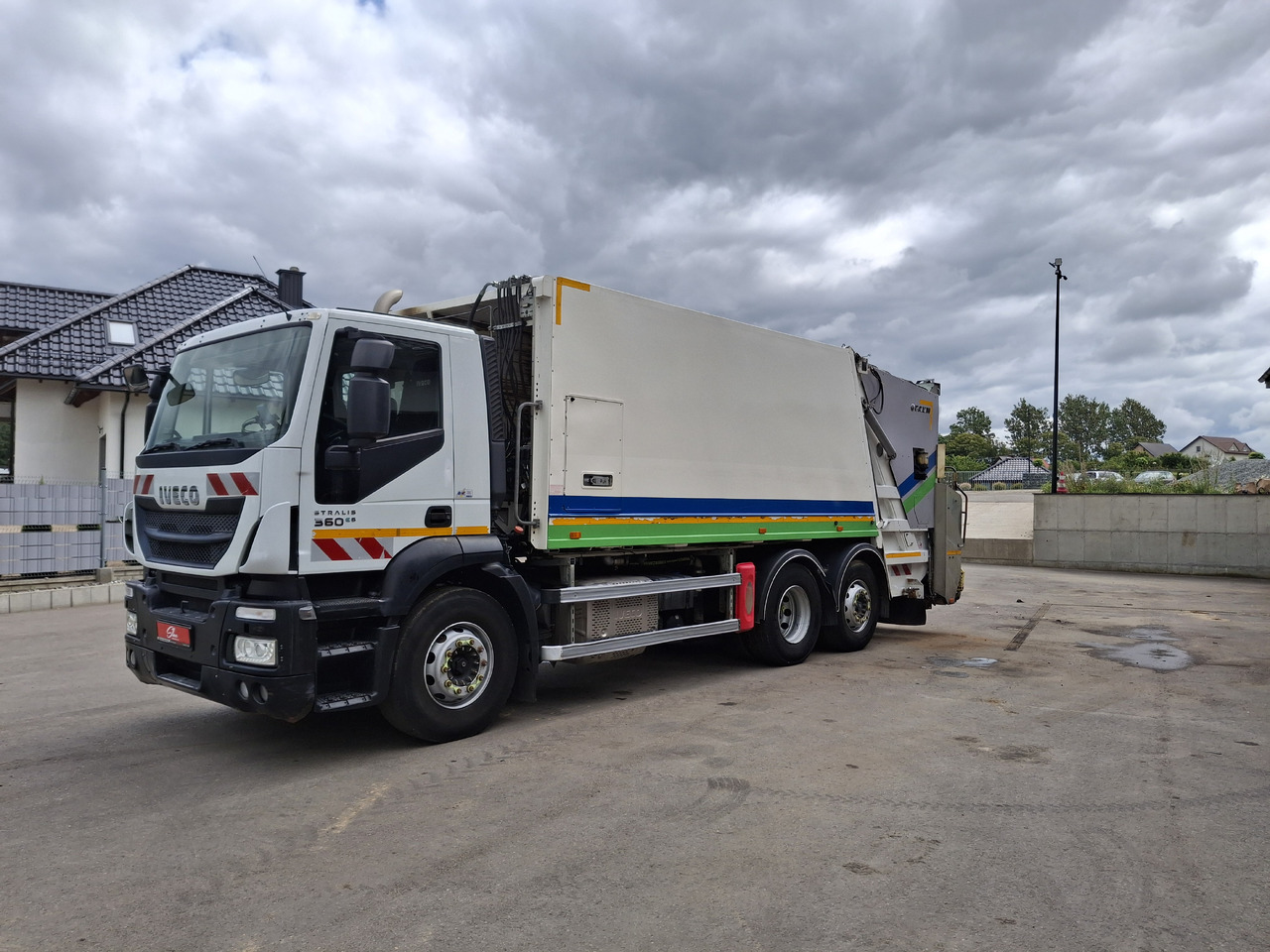 IVECO Euro 6 Śmieciarka Zweikammer-Müllwagen FAUN SL5 TR2L - Benne à ordures ménagères: photos 2 IVECO Euro 6 Śmieciarka Zweikammer-Müllwagen FAUN SL5 TR2L - Benne à ordures ménagères: photos 2
