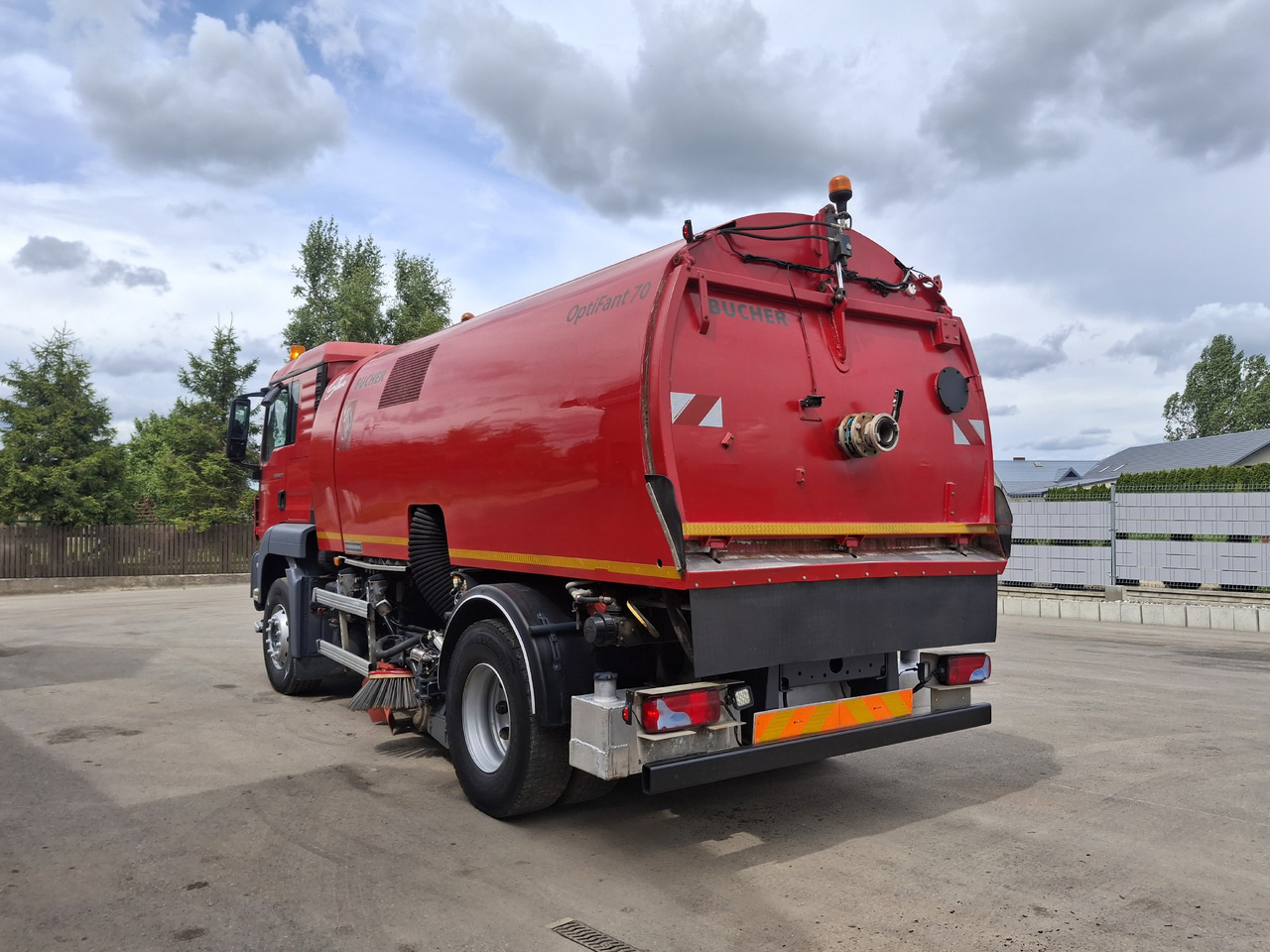 MAN TGS 18.320 Zamiatarka Kehrmaschine BUCHER 2 Motoren Karcher Szczotki L/R - Balayeuse de voirie: photos 4 MAN TGS 18.320 Zamiatarka Kehrmaschine BUCHER 2 Motoren Karcher Szczotki L/R - Balayeuse de voirie: photos 4