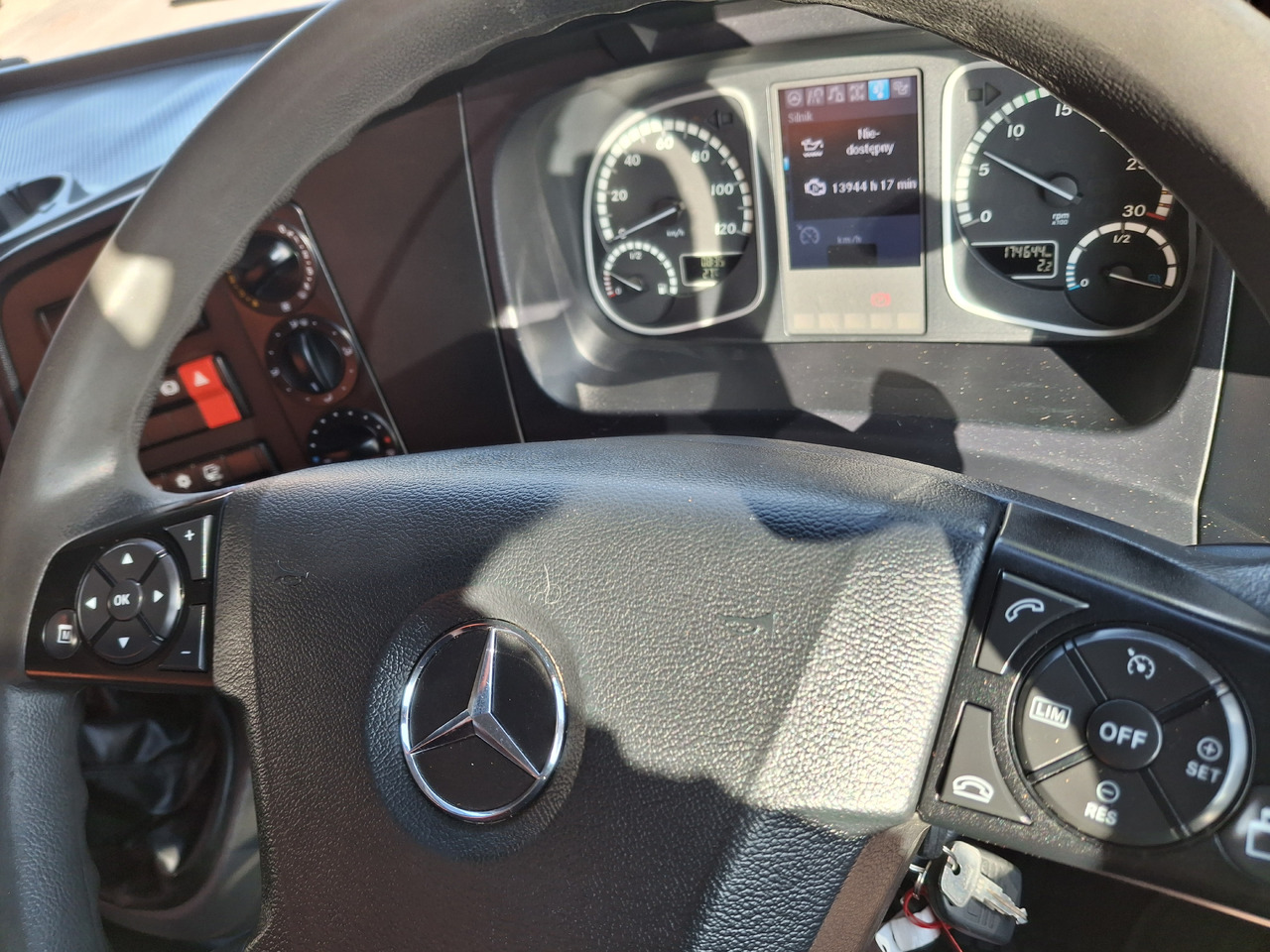 Balayeuse de voirie MERCEDES-BENZ Atego 1523 Zamiatarka Kehrmaschine BUCHER CityFant 6000 Euro 6 PM10 L/R Rura Do Liści: photos 42