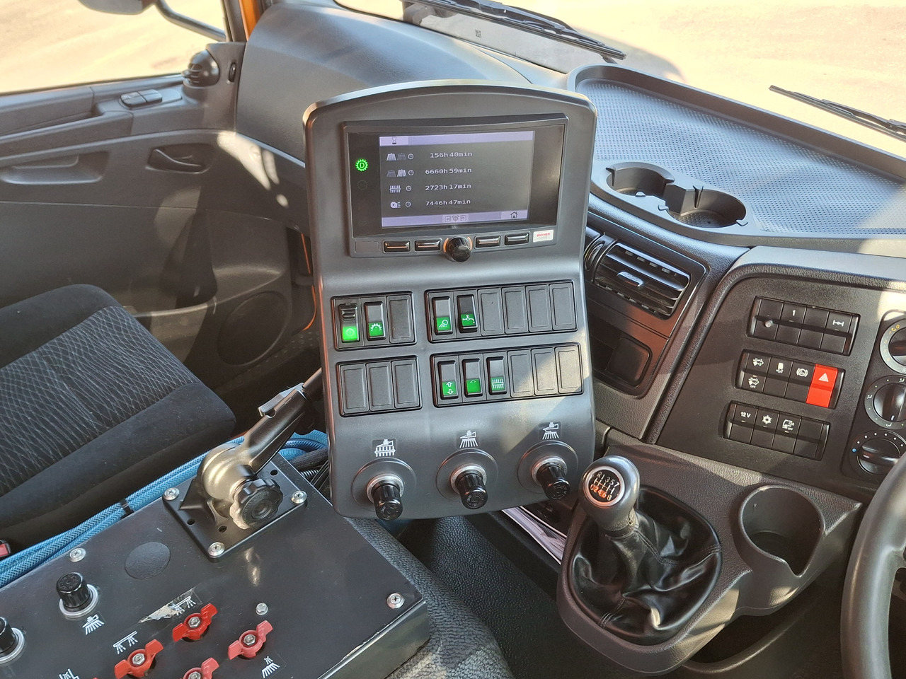 Balayeuse de voirie MERCEDES-BENZ Atego 1523 Zamiatarka Kehrmaschine BUCHER CityFant 6000 Euro 6 PM10 L/R Rura Do Liści: photos 37