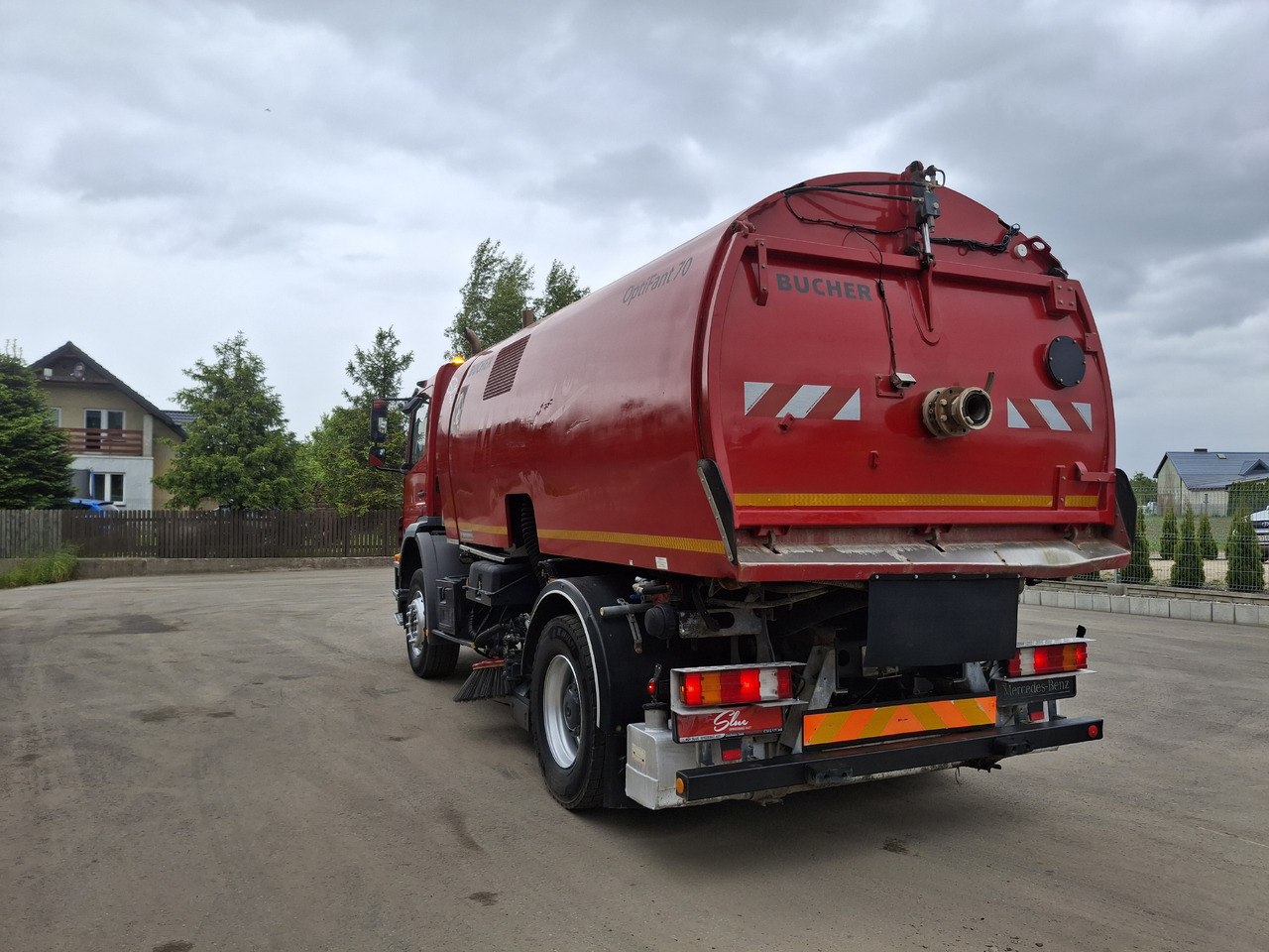 MERCEDES-BENZ Axor 1829 Zamiatarka Kehrmaschine BUCHER 2 Motoren Karcher PM10 Odchwaszczarka Sweeper - Balayeuse de voirie: photos 3 MERCEDES-BENZ Axor 1829 Zamiatarka Kehrmaschine BUCHER 2 Motoren Karcher PM10 Odchwaszczarka Sweeper - Balayeuse de voirie: photos 3