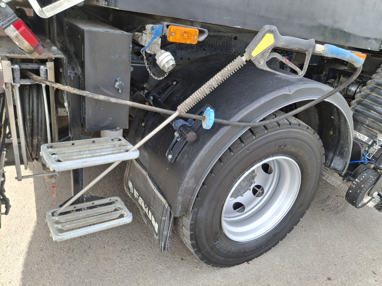 Balayeuse de voirie RENAULT D16 Zamiatarka Kehrmaschine FAUN Euro 6 PM10 Szczotki L/R Karcher Rura Do Liści 2 Motoren: photos 21
