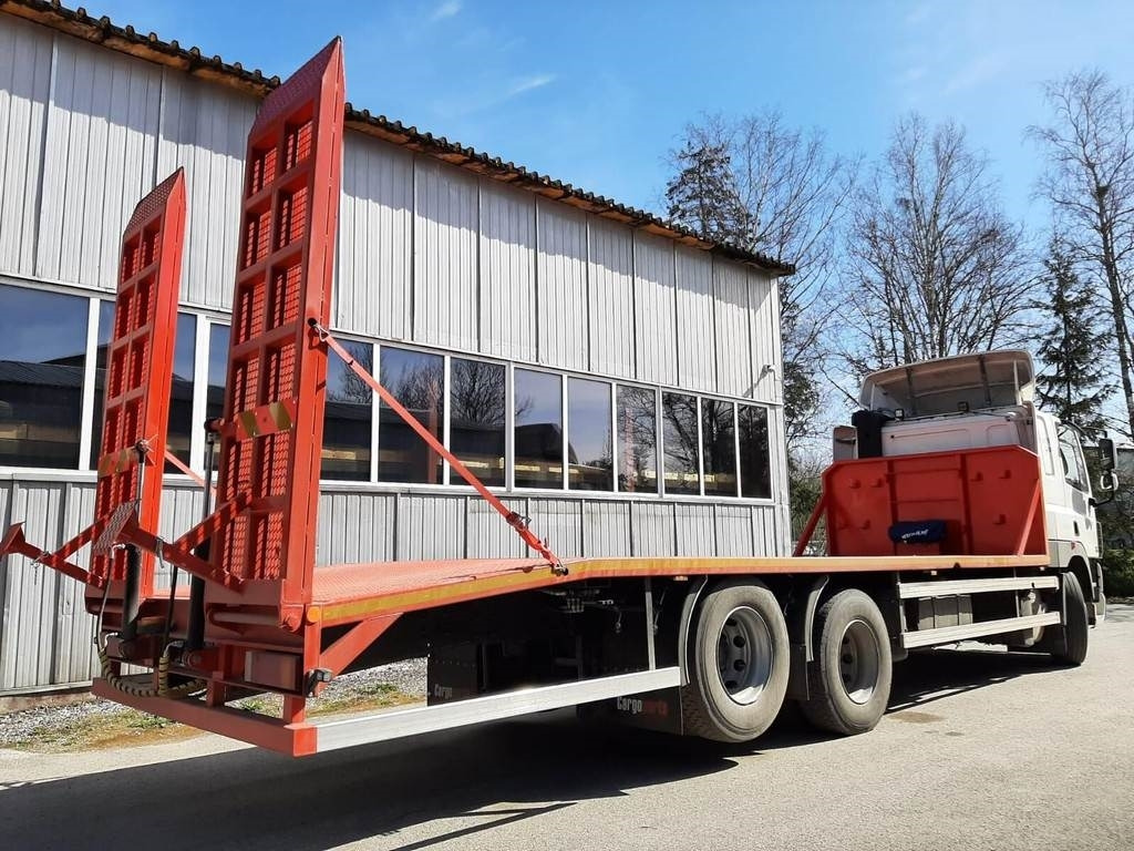 DAF 85.410 6X2 CAR TRANSPORTER - Camion porte-voitures: photos 3 DAF 85.410 6X2 CAR TRANSPORTER - Camion porte-voitures: photos 3