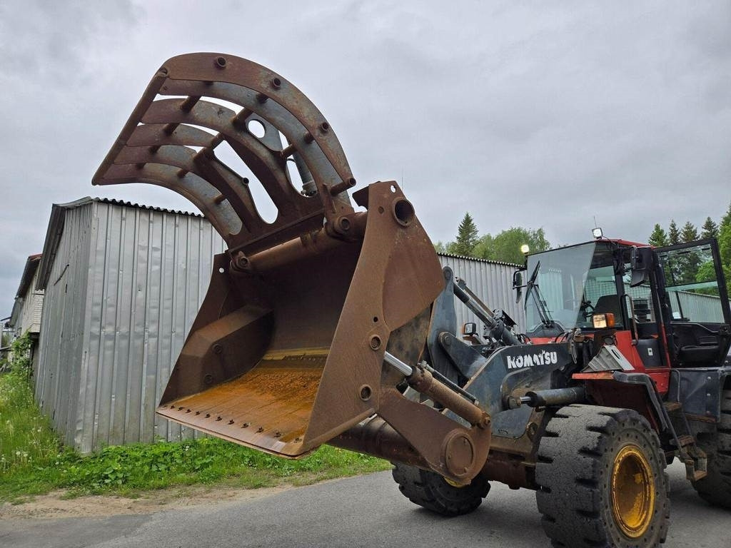 Komatsu WA200PZ-6  - Chargeuse sur pneus: photos 5 Komatsu WA200PZ-6  - Chargeuse sur pneus: photos 5