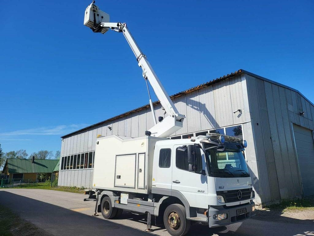 Mercedes-Benz ATEGO 822/ RUTHMANN STEIGER TK145 - Camion avec nacelle: photos 2 Mercedes-Benz ATEGO 822/ RUTHMANN STEIGER TK145 - Camion avec nacelle: photos 2
