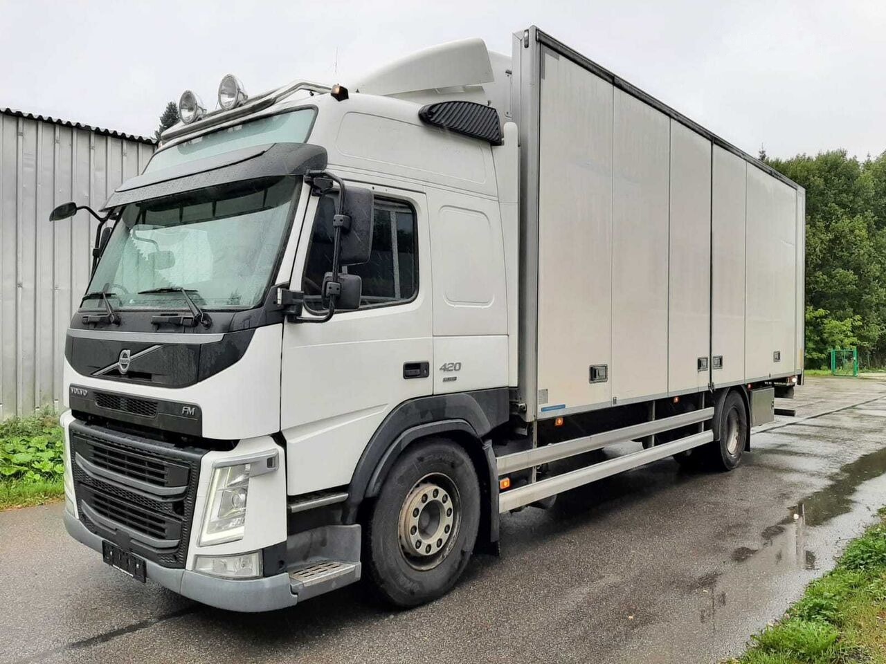 Camion frigorifique Volvo FM 420 4X2 SIDEOPENING: photos 1