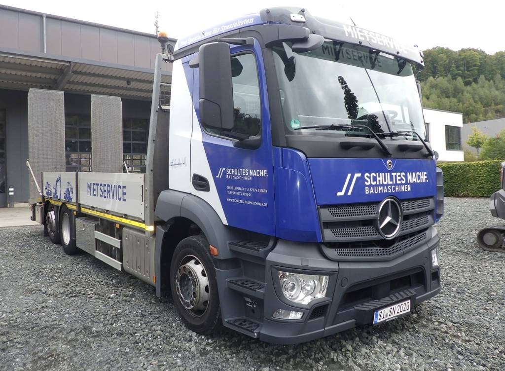 Mercedes-Benz Antos 2533 L Maschinentransporter - Camion porte-voitures: photos 4 Mercedes-Benz Antos 2533 L Maschinentransporter - Camion porte-voitures: photos 4