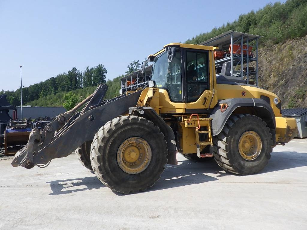 Volvo L 110 H LB  - Chargeuse sur pneus: photos 1 Volvo L 110 H LB  - Chargeuse sur pneus: photos 1