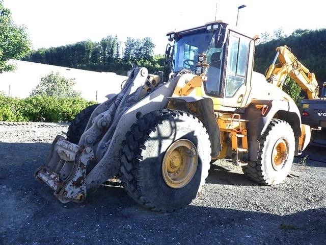 Volvo L 120 H - Chargeuse sur pneus: photos 1 Volvo L 120 H - Chargeuse sur pneus: photos 1