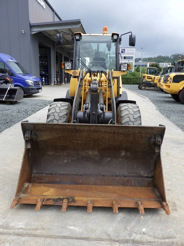 Volvo L 25 F - Chargeuse sur pneus: photos 2 Volvo L 25 F - Chargeuse sur pneus: photos 2