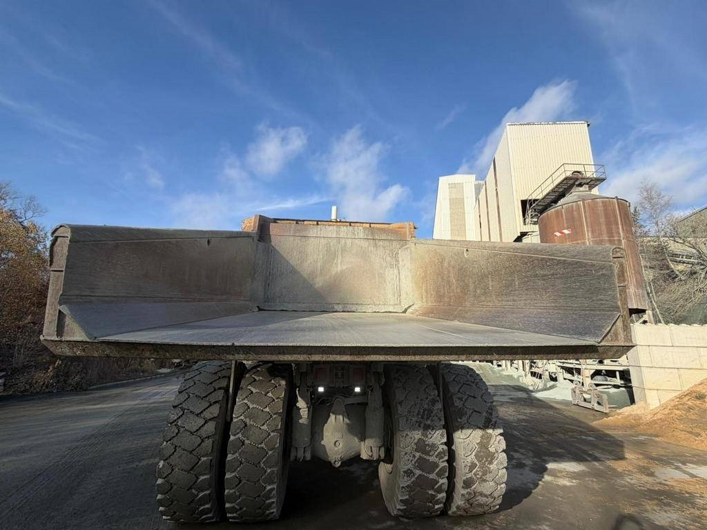 CAT 775 F - Tombereau rigide: photos 4 CAT 775 F - Tombereau rigide: photos 4