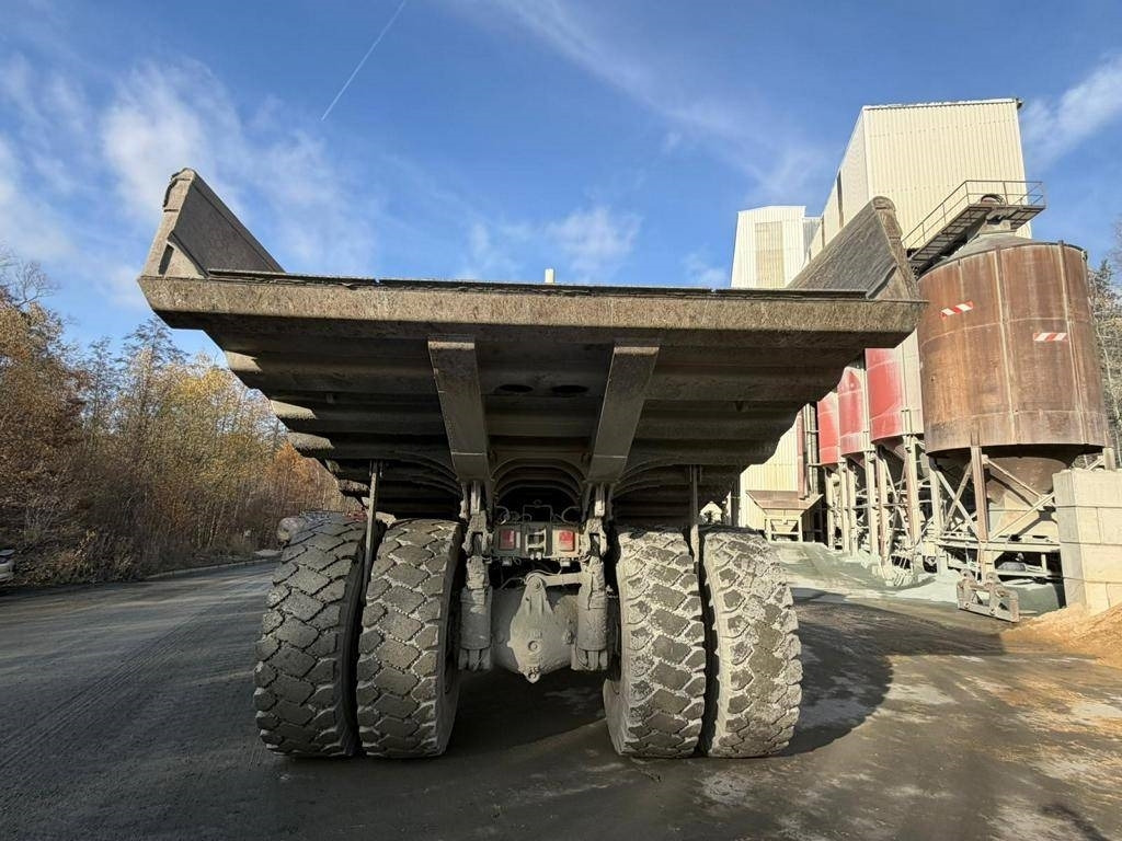 CAT 775 F - Tombereau rigide: photos 5 CAT 775 F - Tombereau rigide: photos 5