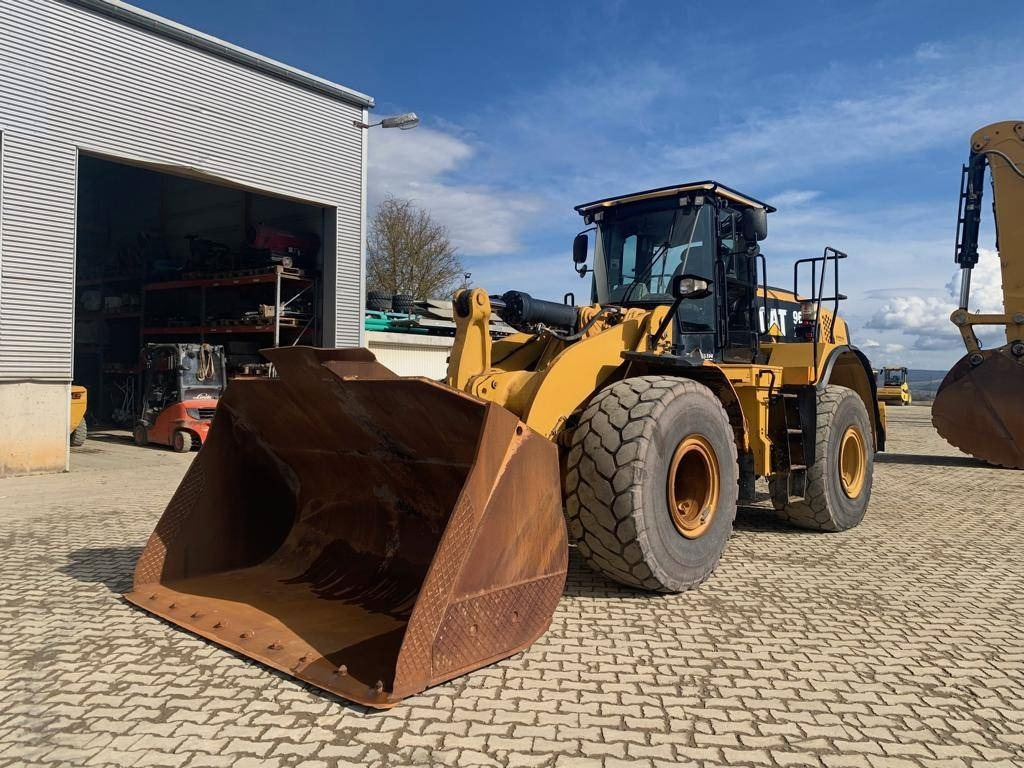 CAT 966K XE - Chargeuse sur pneus: photos 1 CAT 966K XE - Chargeuse sur pneus: photos 1