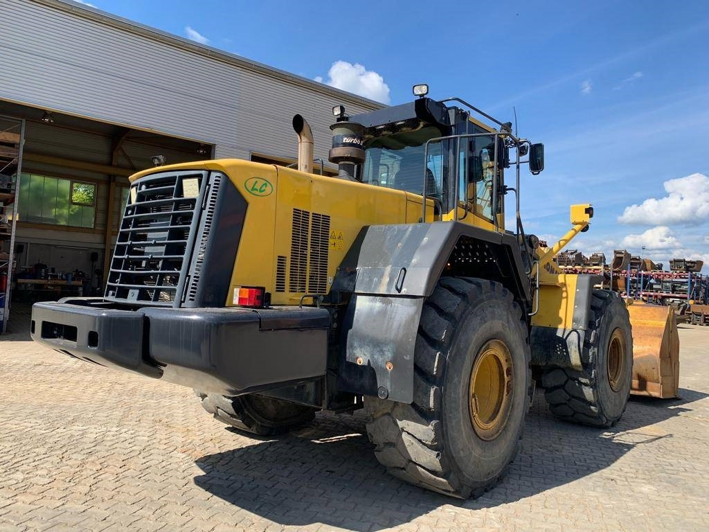 Komatsu WA 480-6 - Chargeuse sur pneus: photos 5 Komatsu WA 480-6 - Chargeuse sur pneus: photos 5