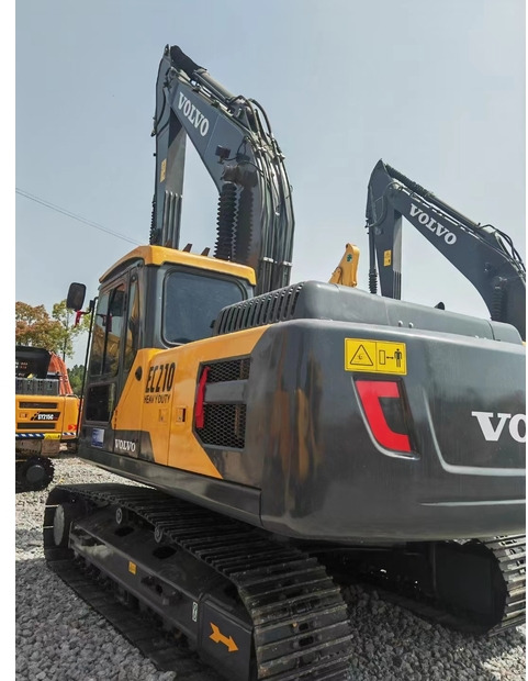 2022 Volvo EC210 - Pelle sur chenille: photos 1 2022 Volvo EC210 - Pelle sur chenille: photos 1