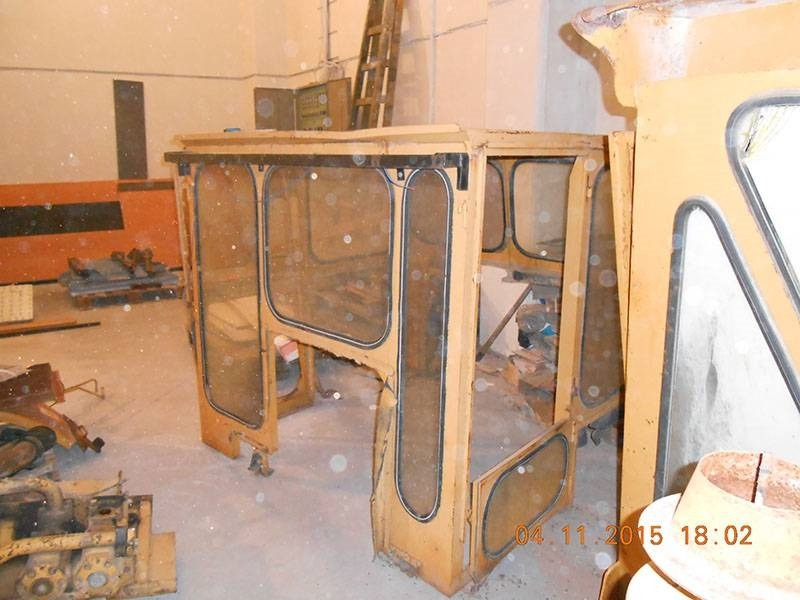 CAT CABIN FOR CATERPILLAR D7G/F/E - Cabine pour Engins de chantier: photos 5 CAT CABIN FOR CATERPILLAR D7G/F/E - Cabine pour Engins de chantier: photos 5