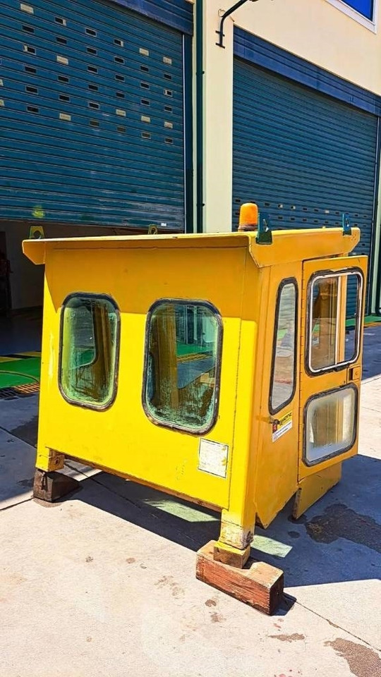 CAT ROPS ΚΑΜΠΙΝΑ ΓΙΑ 966C/950C/980B - Cabine pour Engins de chantier: photos 3 CAT ROPS ΚΑΜΠΙΝΑ ΓΙΑ 966C/950C/980B - Cabine pour Engins de chantier: photos 3