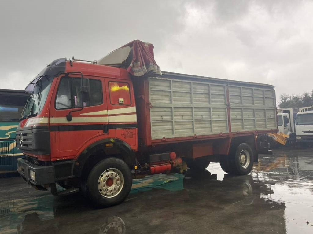 Camion benne Mercedes-Benz 1748: photos 18