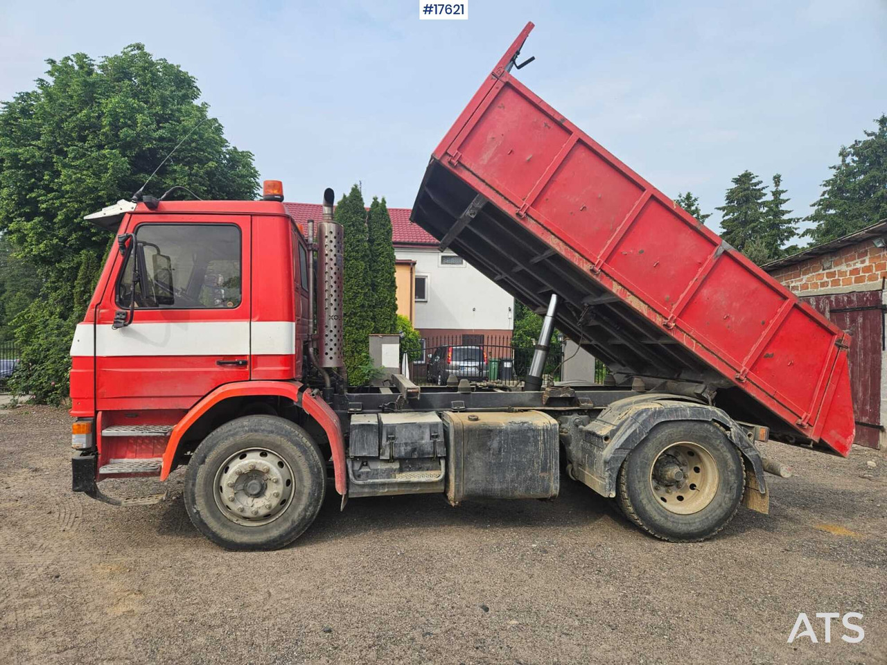 1996 Scania 93M 280 - Camion benne: photos 5 1996 Scania 93M 280 - Camion benne: photos 5