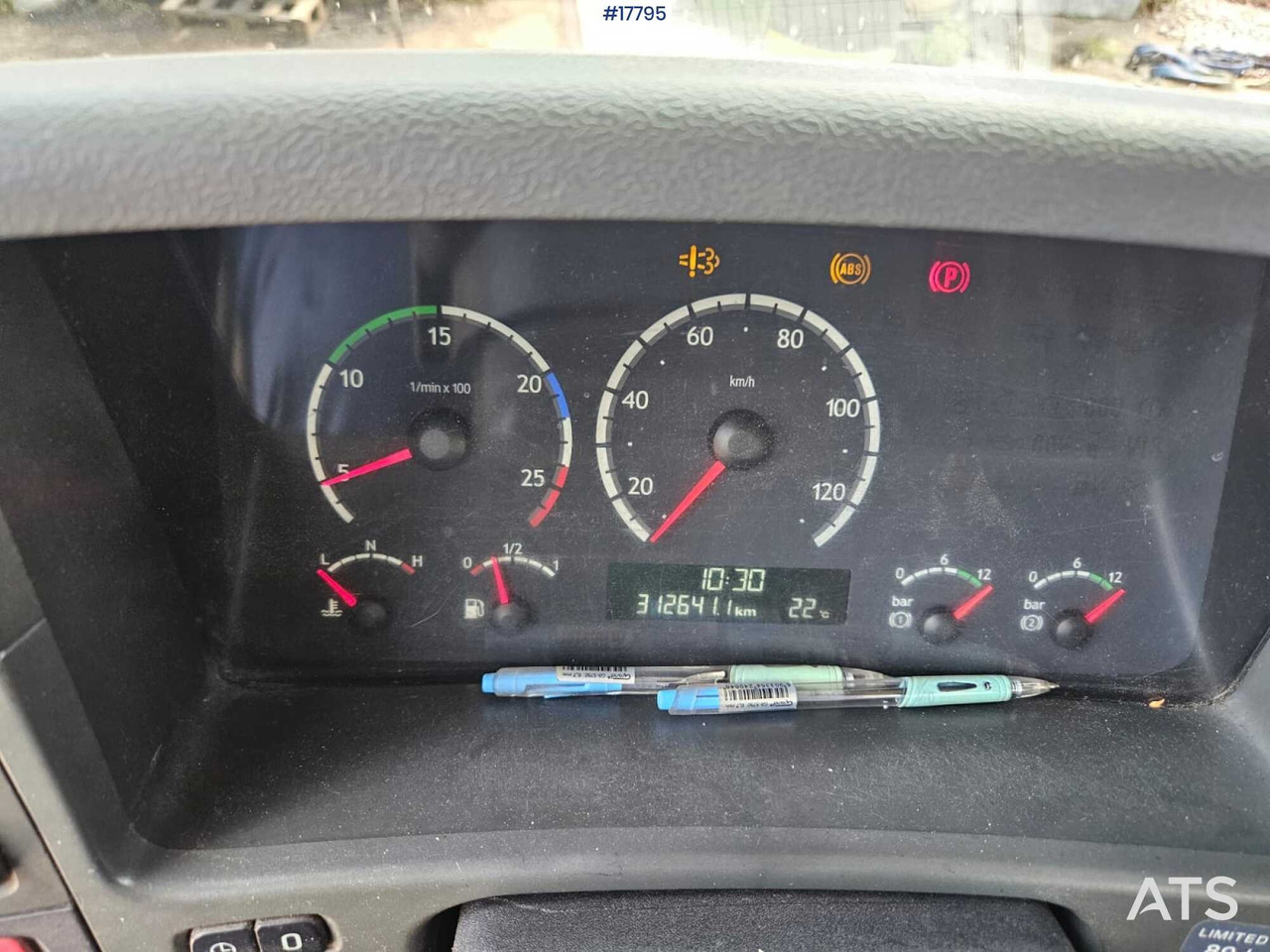 Camion plateau, Camion grue 2007 Scania P 340: photos 19