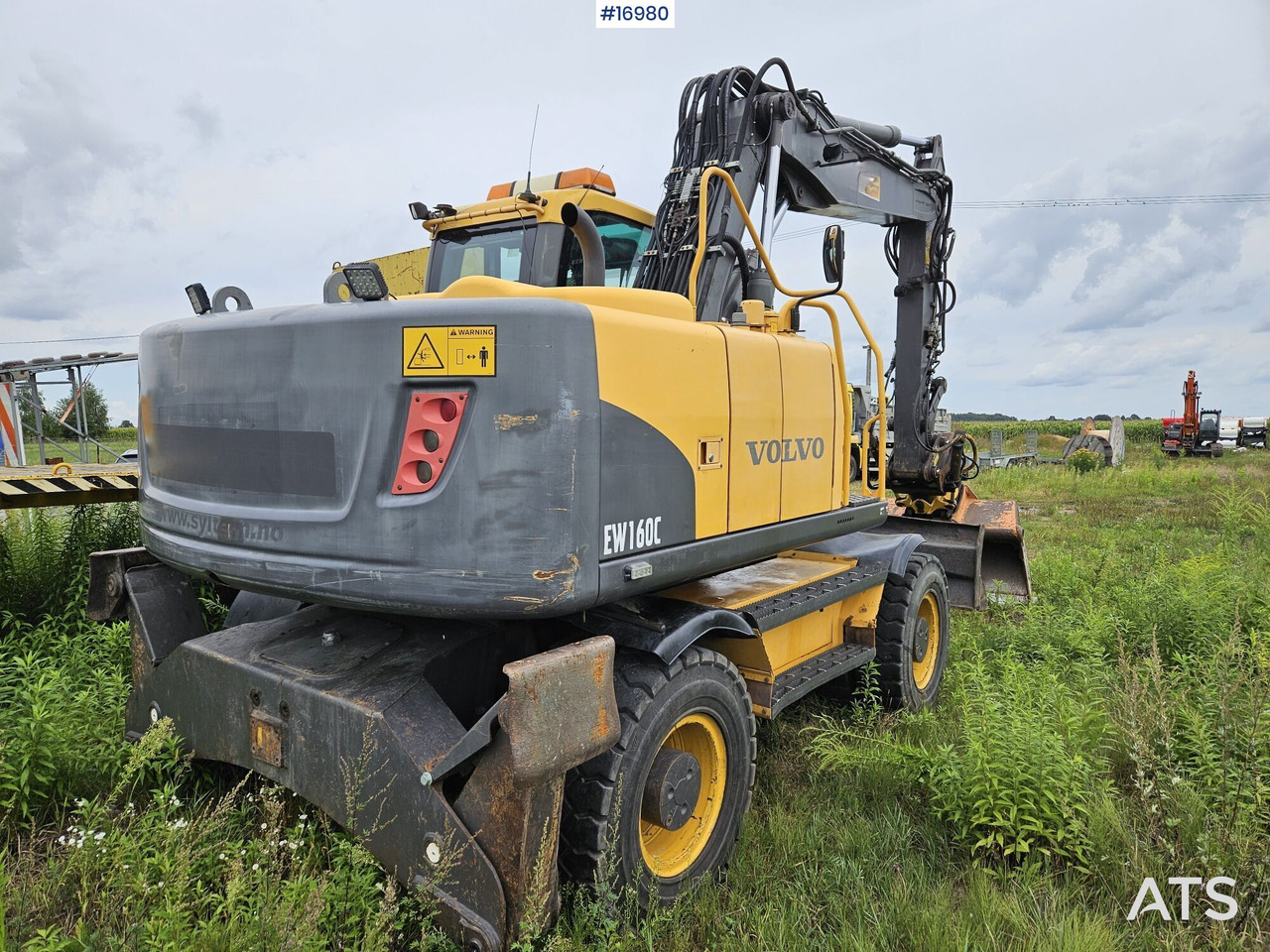 2010 Volvo EW160C z rototilt i łyżką w zestawie - Pelle sur pneus: photos 5 2010 Volvo EW160C z rototilt i łyżką w zestawie - Pelle sur pneus: photos 5