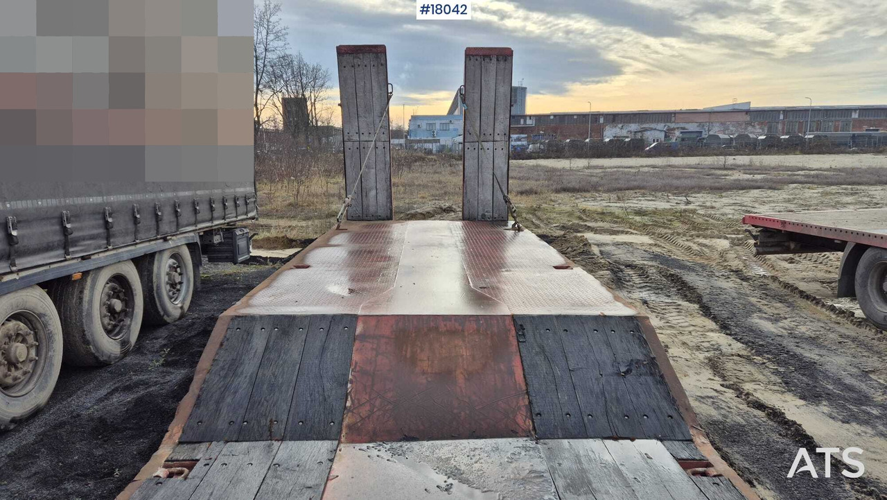 GOLDHOFER STZ TL4 low-bed semi-trailer (1997) - Semi-remorque surbaissé: photos 5 GOLDHOFER STZ TL4 low-bed semi-trailer (1997) - Semi-remorque surbaissé: photos 5