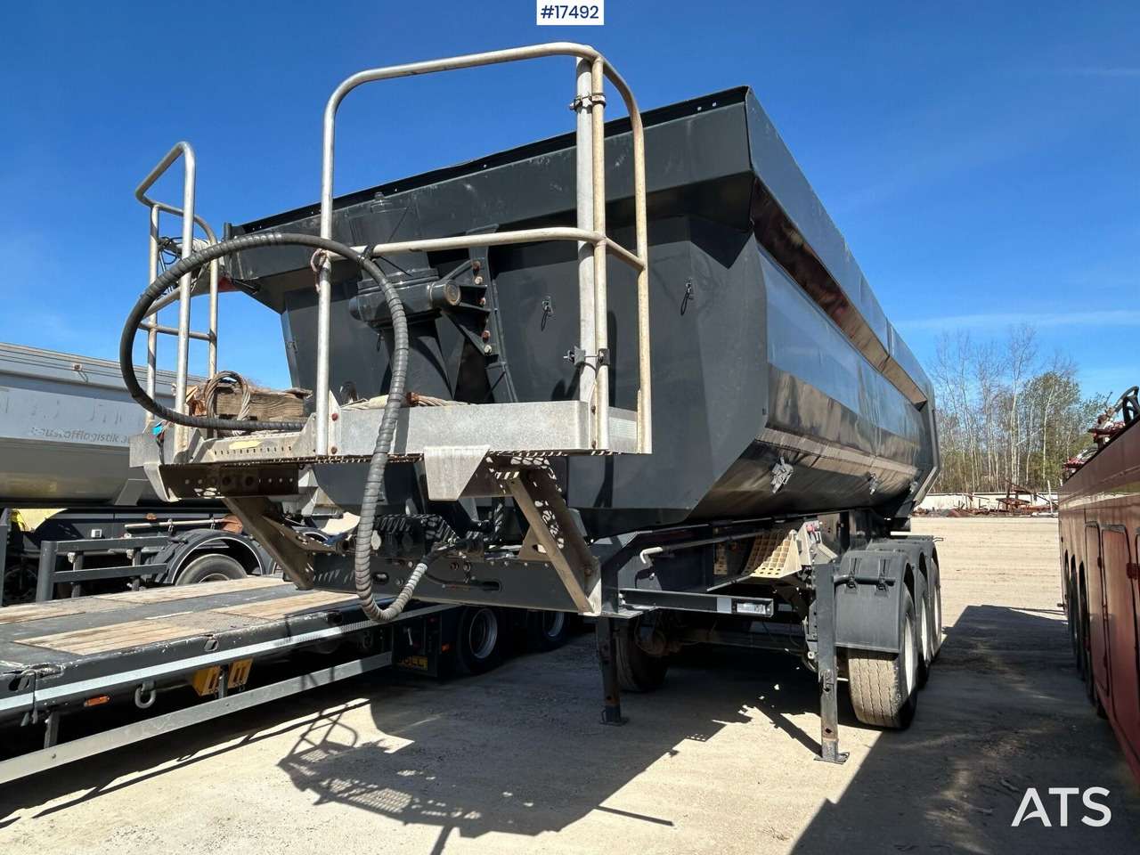 Semi-trailer truck, tipper SCHWARZMULLER K-serie (2013) - Semi-remorque benne: photos 4 Semi-trailer truck, tipper SCHWARZMULLER K-serie (2013) - Semi-remorque benne: photos 4