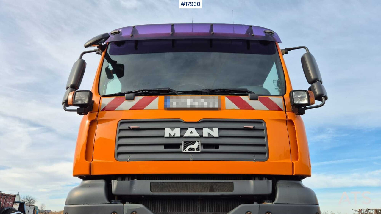 Tipper/sand spreader MAN TGA 18.320 (2007) - Camion benne: photos 3 Tipper/sand spreader MAN TGA 18.320 (2007) - Camion benne: photos 3