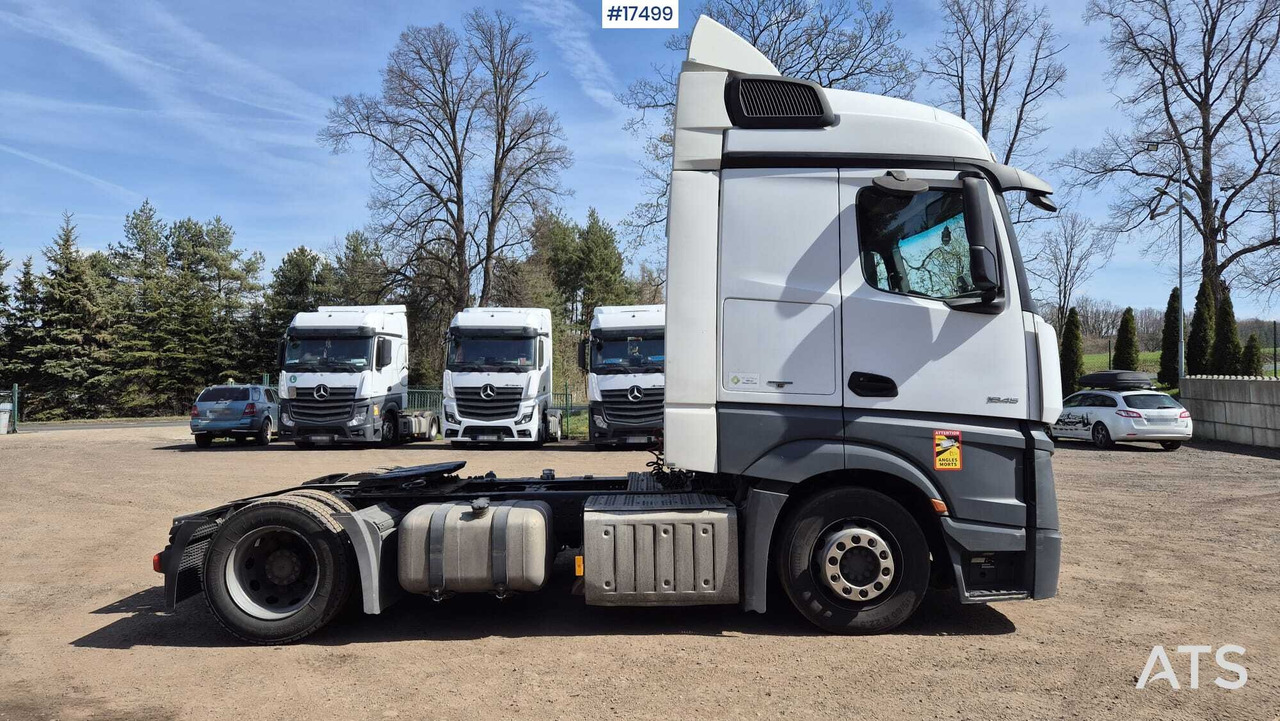 Truck tractor MERCEDES-BENZ ACTROS 1845 (2017) - Tracteur routier: photos 5 Truck tractor MERCEDES-BENZ ACTROS 1845 (2017) - Tracteur routier: photos 5