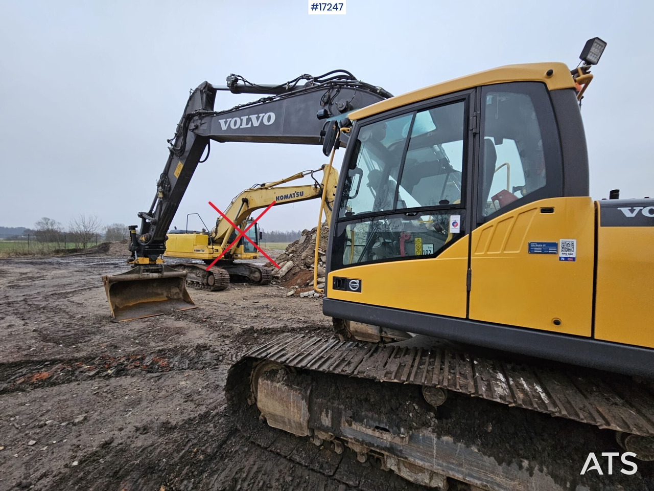 VOLVO EC 220DL Crawler Excavator (2013) Leica GPS Rototilt - Pelle sur chenille: photos 3 VOLVO EC 220DL Crawler Excavator (2013) Leica GPS Rototilt - Pelle sur chenille: photos 3