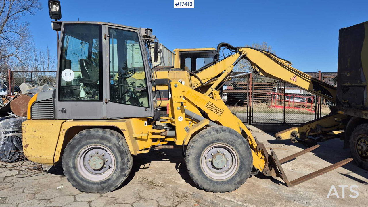 Wheel loader AHLMANN AL 85t 2004) forks, quick coupler, opening bucket. - Chargeuse sur pneus: photos 5 Wheel loader AHLMANN AL 85t 2004) forks, quick coupler, opening bucket. - Chargeuse sur pneus: photos 5