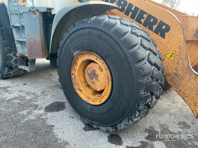 2006 Liebherr L580 Wheel Loader - Chargeuse sur pneus: photos 5 2006 Liebherr L580 Wheel Loader - Chargeuse sur pneus: photos 5