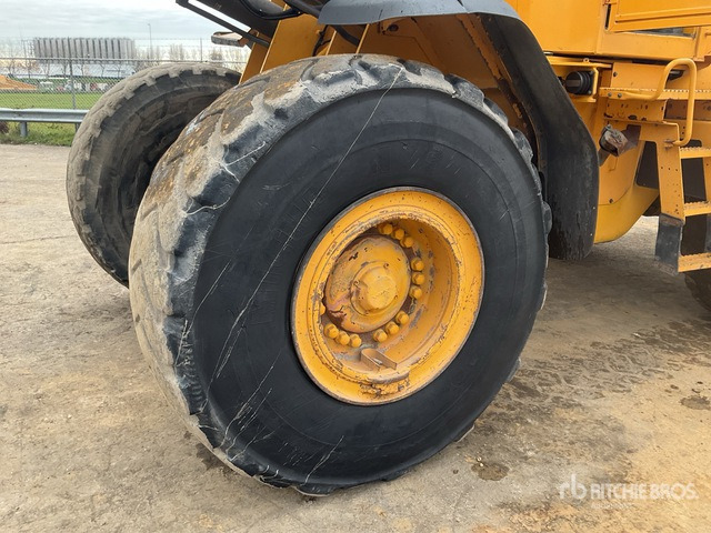 2006 Volvo L120E Wheel Loader - Chargeuse sur pneus: photos 4 2006 Volvo L120E Wheel Loader - Chargeuse sur pneus: photos 4