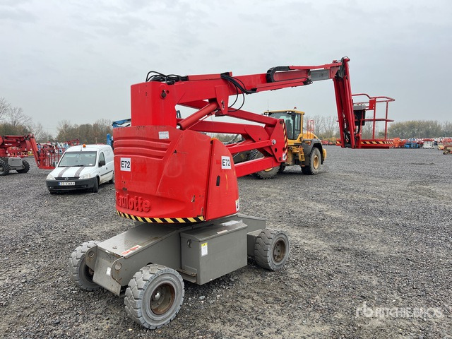 2012 Haulotte HA15IP 2WD Electric Articulating Boom Lift - Nacelle articulée: photos 1 2012 Haulotte HA15IP 2WD Electric Articulating Boom Lift - Nacelle articulée: photos 1