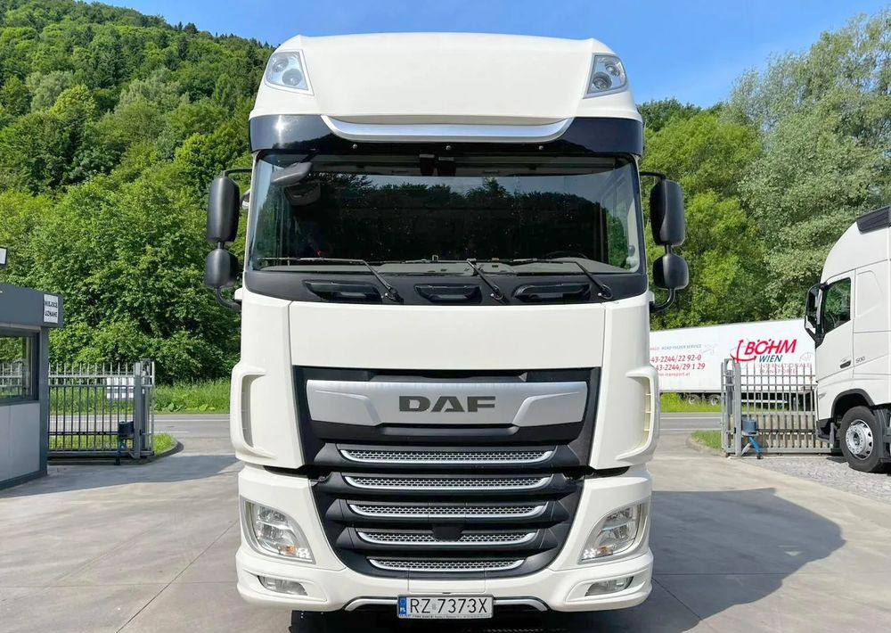 DAF XF 106.480 // Mega // 2019 Rok // SSC // Duże zbiorniki // Radary // Serwis // - Tracteur routier: photos 2 DAF XF 106.480 // Mega // 2019 Rok // SSC // Duże zbiorniki // Radary // Serwis // - Tracteur routier: photos 2