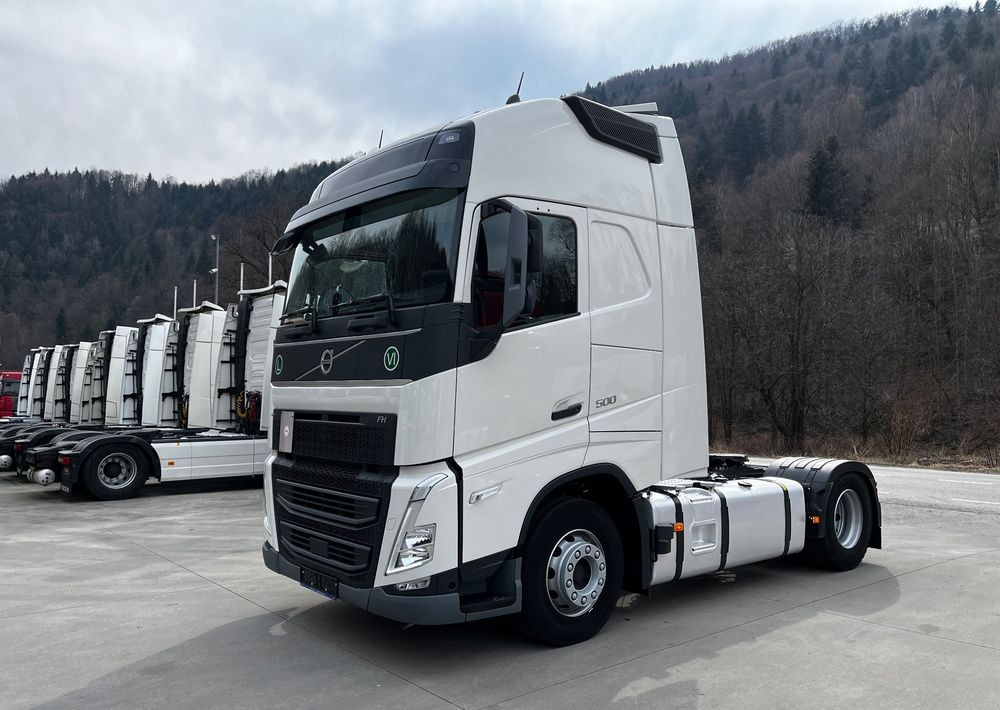 Volvo FH 500 EURO 6 // Standard // 2024 Rok // Parkclima // Globe XL // Skóry // Joystick // - Tracteur routier: photos 1 Volvo FH 500 EURO 6 // Standard // 2024 Rok // Parkclima // Globe XL // Skóry // Joystick // - Tracteur routier: photos 1