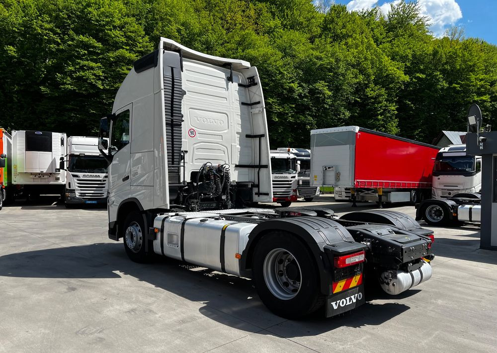 Volvo FH 500 // Silnik Euro 6 nie Isave // Parkclima // XL // Radary // Duże zbiorniki // Gwarancja // - Tracteur routier: photos 4 Volvo FH 500 // Silnik Euro 6 nie Isave // Parkclima // XL // Radary // Duże zbiorniki // Gwarancja // - Tracteur routier: photos 4