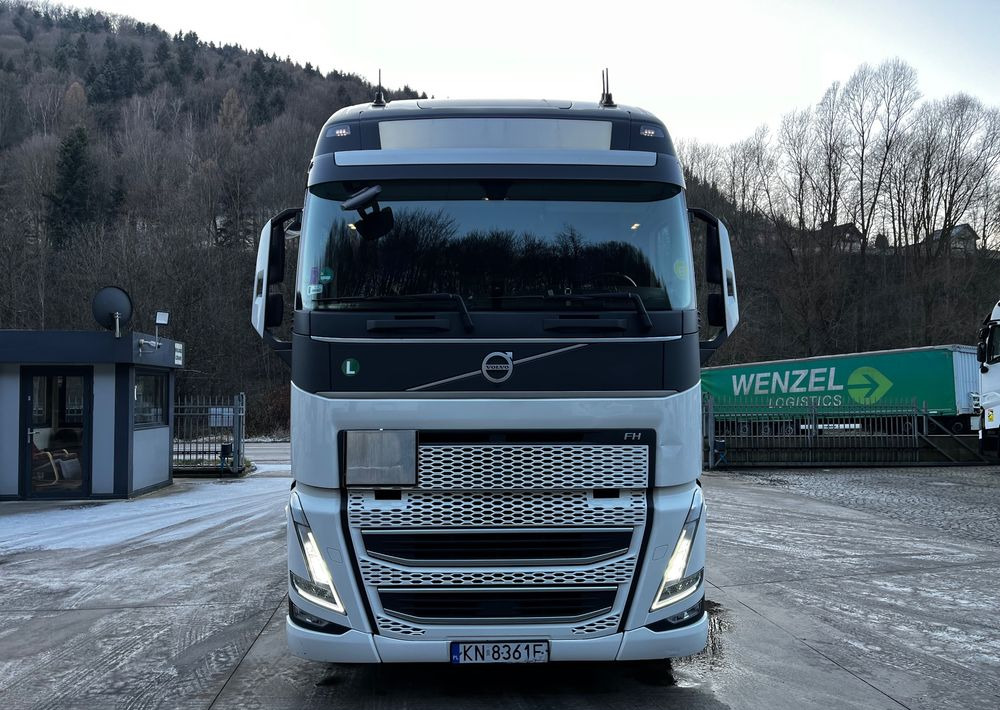 Volvo FH500 // New Face // Low Deck // Full Led // ACC // Globe XL // ParkClima // - Tracteur routier: photos 2 Volvo FH500 // New Face // Low Deck // Full Led // ACC // Globe XL // ParkClima // - Tracteur routier: photos 2