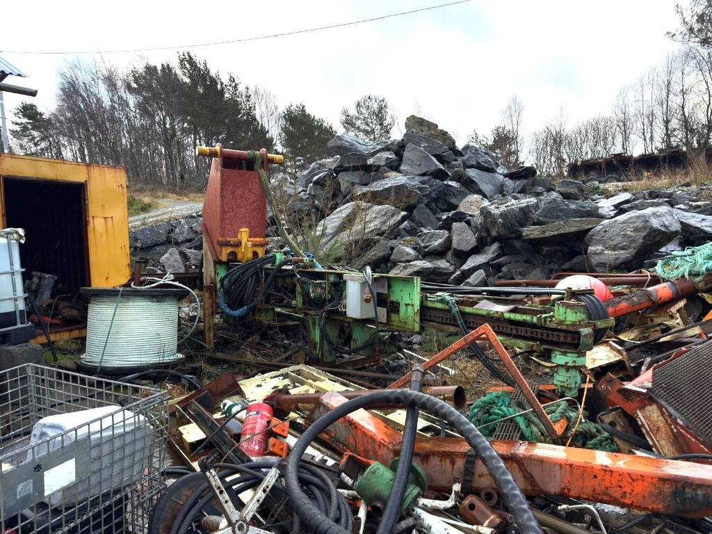 Montabert X- Tend HC 109 hammer - Autre matériel: photos 1 Montabert X- Tend HC 109 hammer - Autre matériel: photos 1