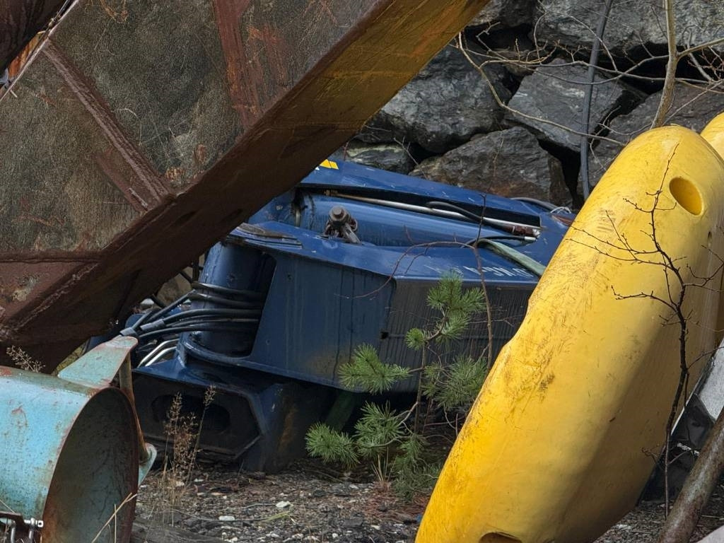 Palfinger 32080M Marine crane 32tm - Autre matériel: photos 3 Palfinger 32080M Marine crane 32tm - Autre matériel: photos 3