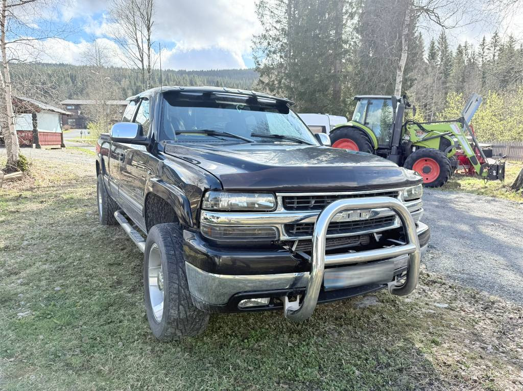Chevrolet Silverado 2500 4x4 LT - Pick-up: photos 3 Chevrolet Silverado 2500 4x4 LT - Pick-up: photos 3