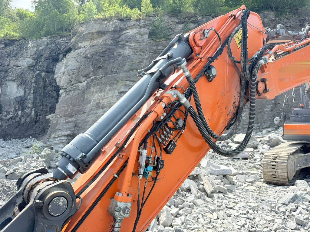 Doosan DX 300 LC-5 - Pelle sur chenille: photos 4 Doosan DX 300 LC-5 - Pelle sur chenille: photos 4