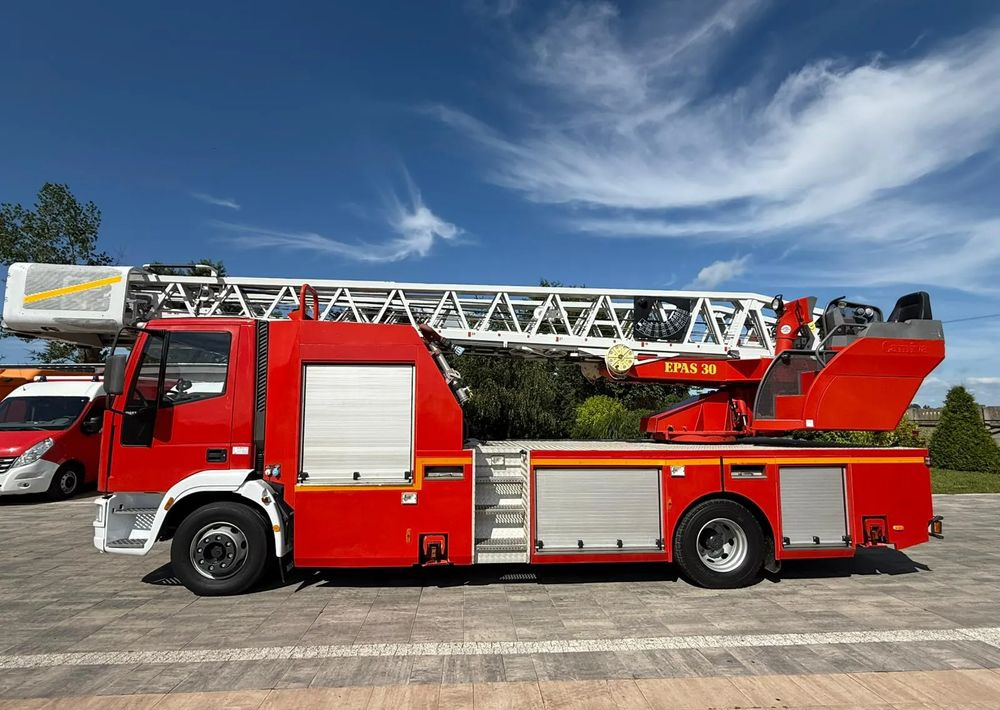 Camion de pompier, Camion avec nacelle Iveco Eurocargo 130E24: photos 8 Camion de pompier, Camion avec nacelle Iveco Eurocargo 130E24: photos 8