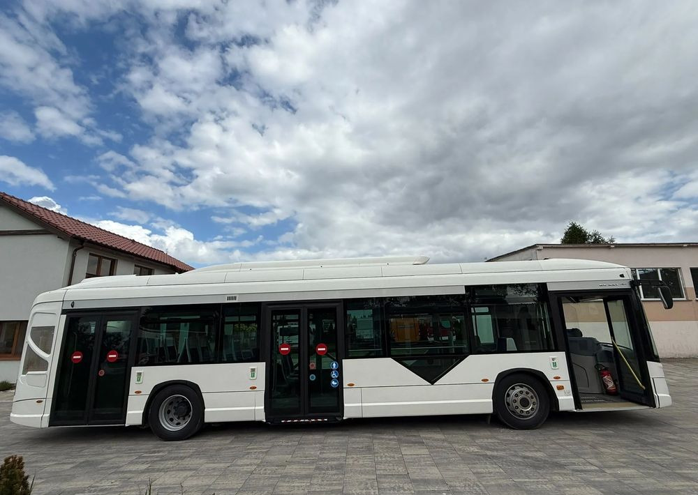 Iveco Heuliez GX 337 - Bus urbain: photos 4 Iveco Heuliez GX 337 - Bus urbain: photos 4