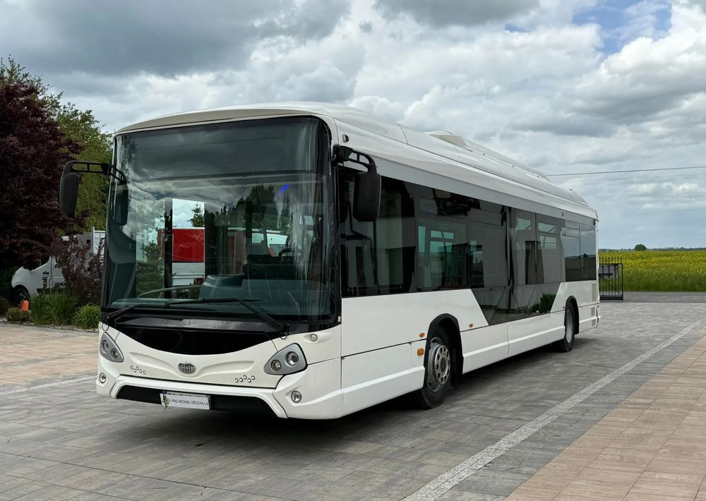 Iveco Heuliez GX 337 - Bus urbain: photos 1 Iveco Heuliez GX 337 - Bus urbain: photos 1