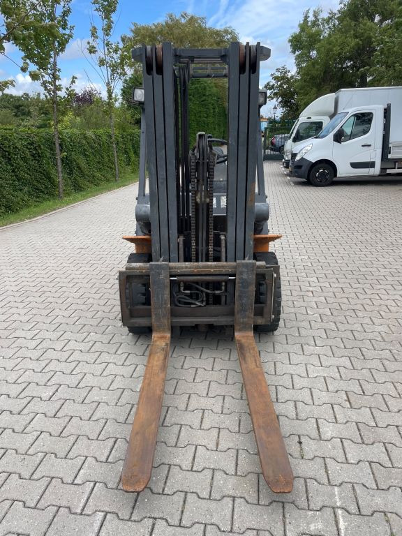 Nissan FJ02A25U 2.5 ton diesel triplo freelift heftruck - Chariot élévateur: photos 5 Nissan FJ02A25U 2.5 ton diesel triplo freelift heftruck - Chariot élévateur: photos 5