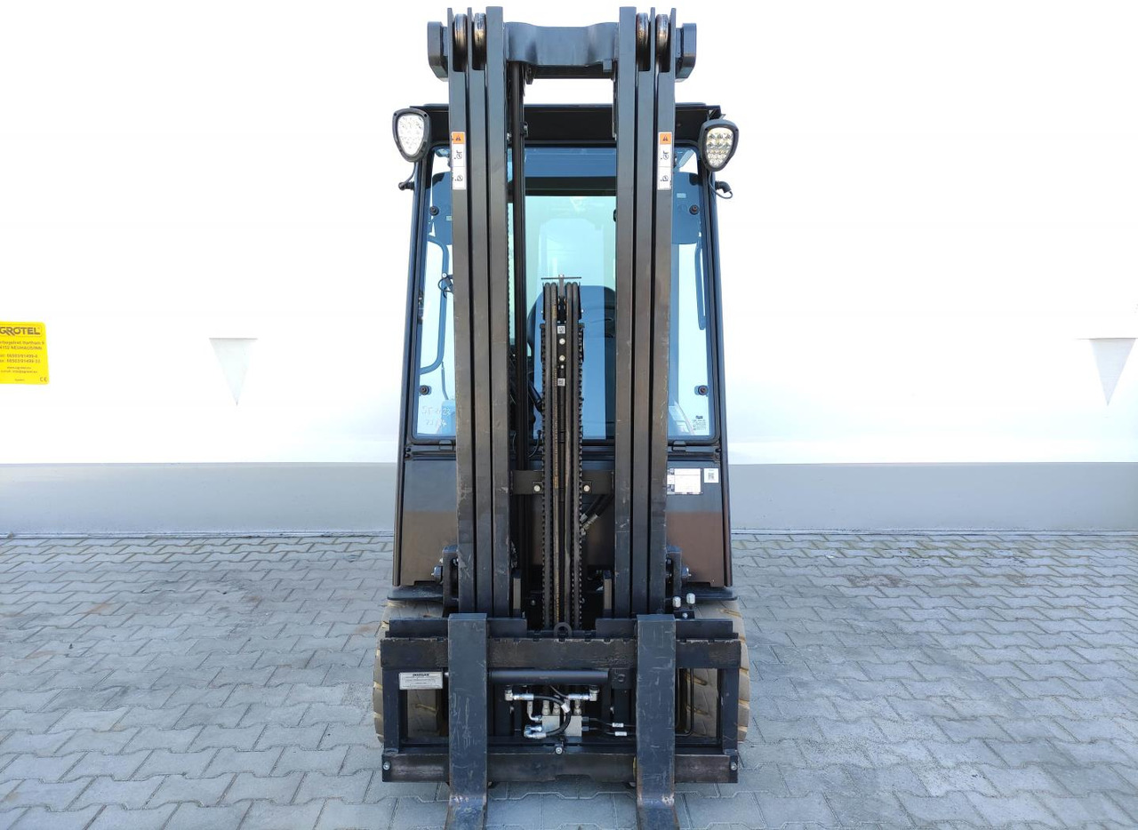 Doosan B20X-7 (Plus) - Chariot élévateur électrique: photos 3 Doosan B20X-7 (Plus) - Chariot élévateur électrique: photos 3