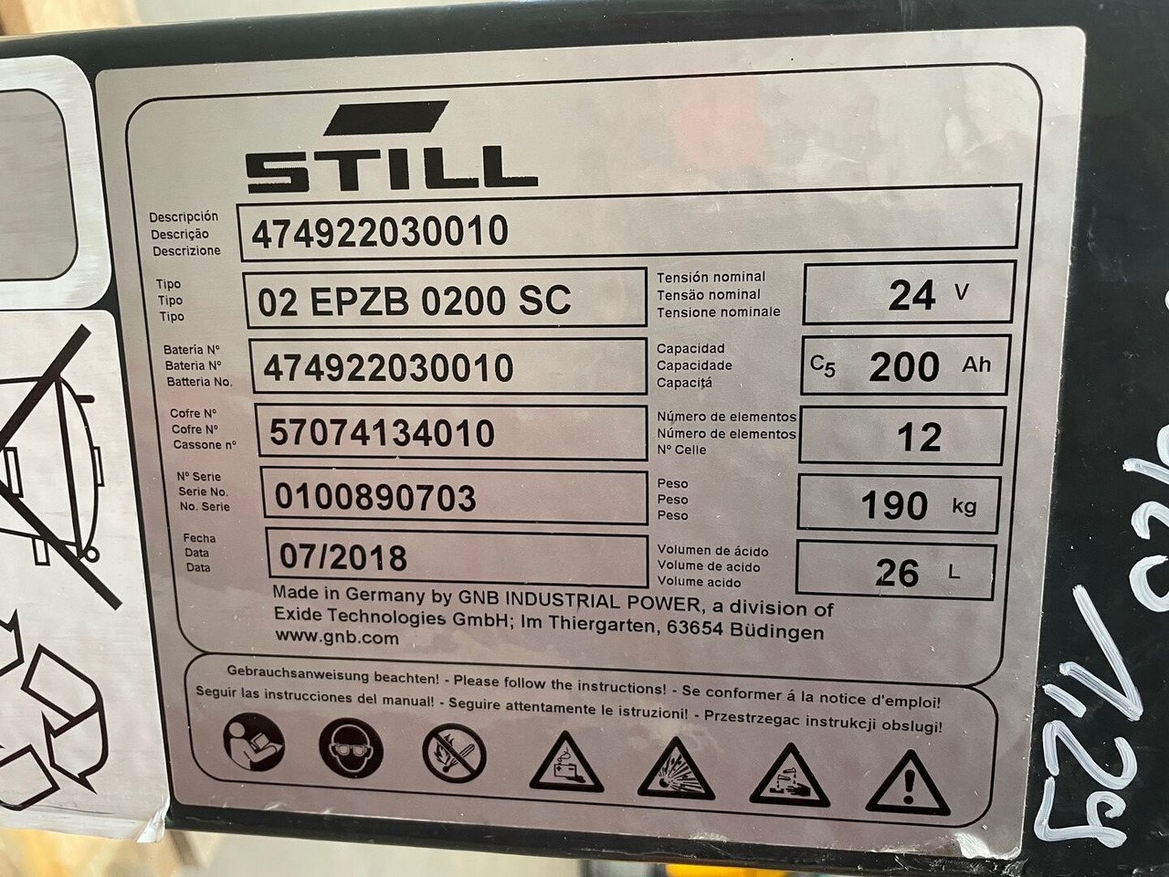 Exide 24 Volt I 2EPzB 200 - Accumulateur pour Matériel de manutention: photos 2 Exide 24 Volt I 2EPzB 200 - Accumulateur pour Matériel de manutention: photos 2